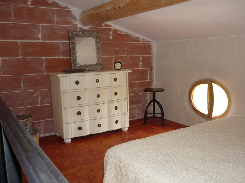Villa La Fontaine Des Noyers Saint-Saturnin-lès-Apt Camera foto